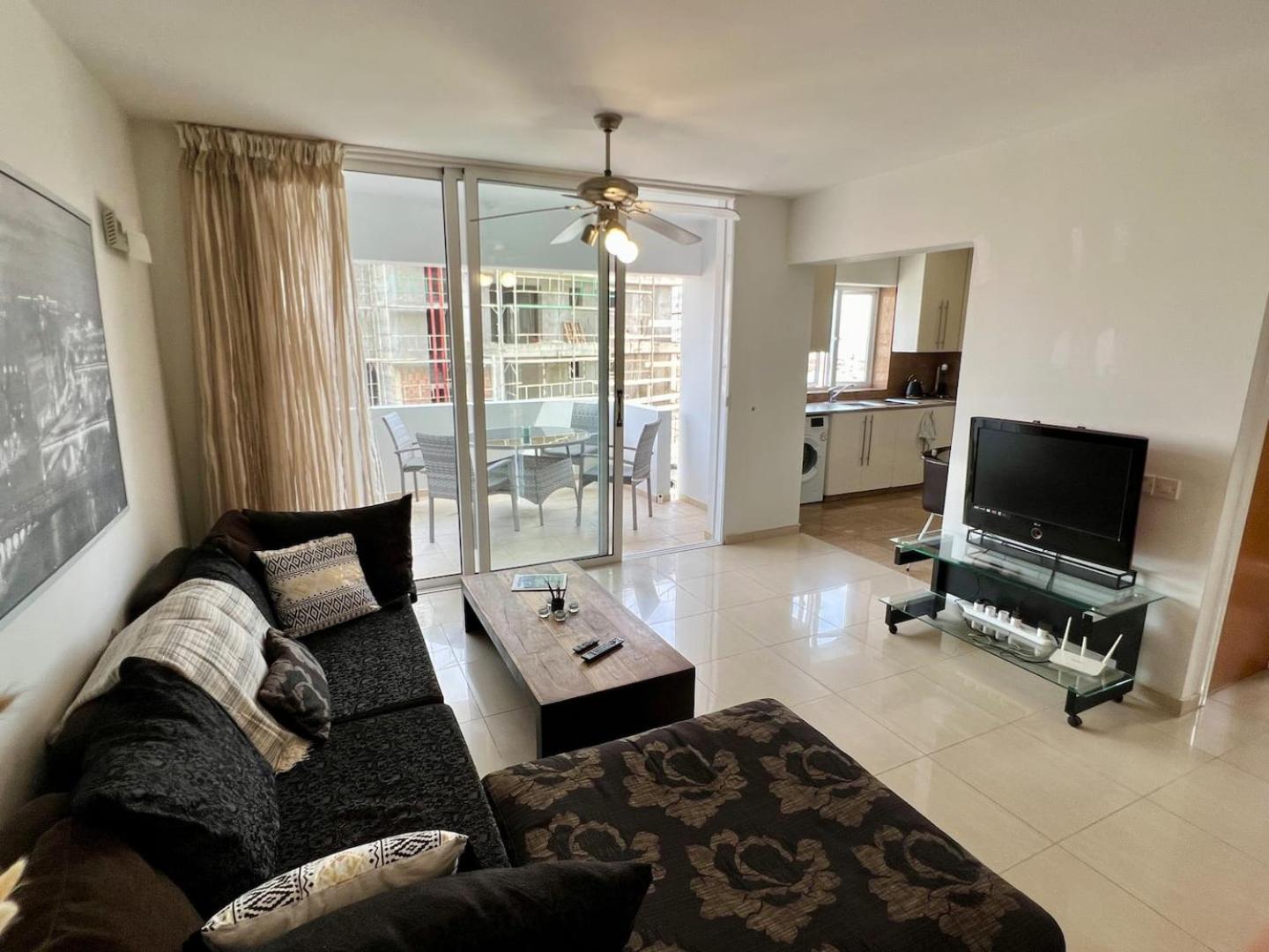 Apartment Superb Seaview Flat, Prime Area Larnaca
